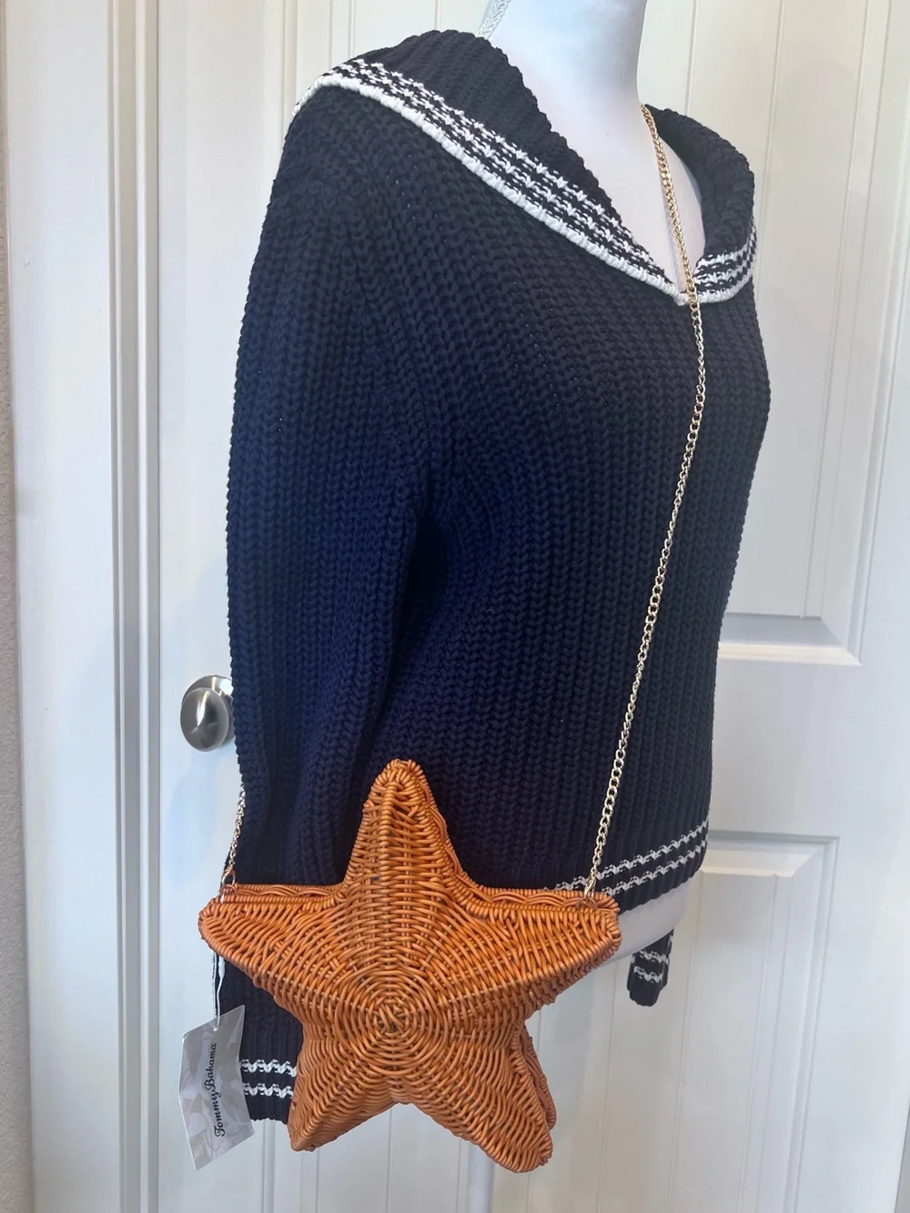 Tommy Bahama Starfish Woven Wicker Raffia Crossbody Purse Snap Closure